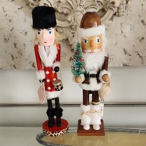 Festive Nutcracker Set - Red and Brown